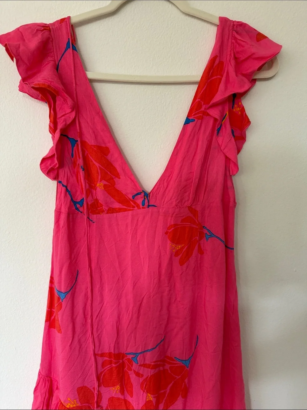 Free People Hot Pink Floral Ruffle V‑Neck Maxi Dress